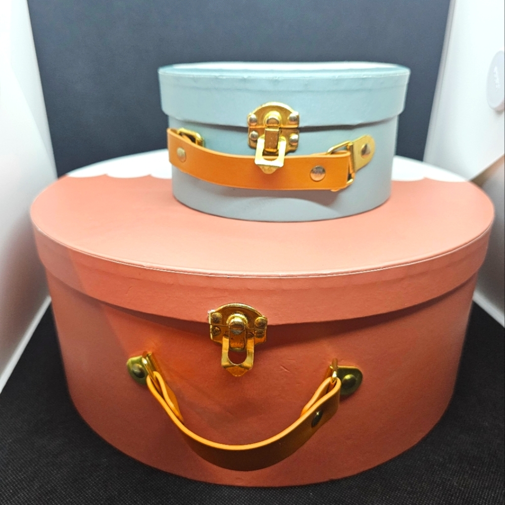 Pillowfort - hat box - set of 2 - Paper box with clasp and handle